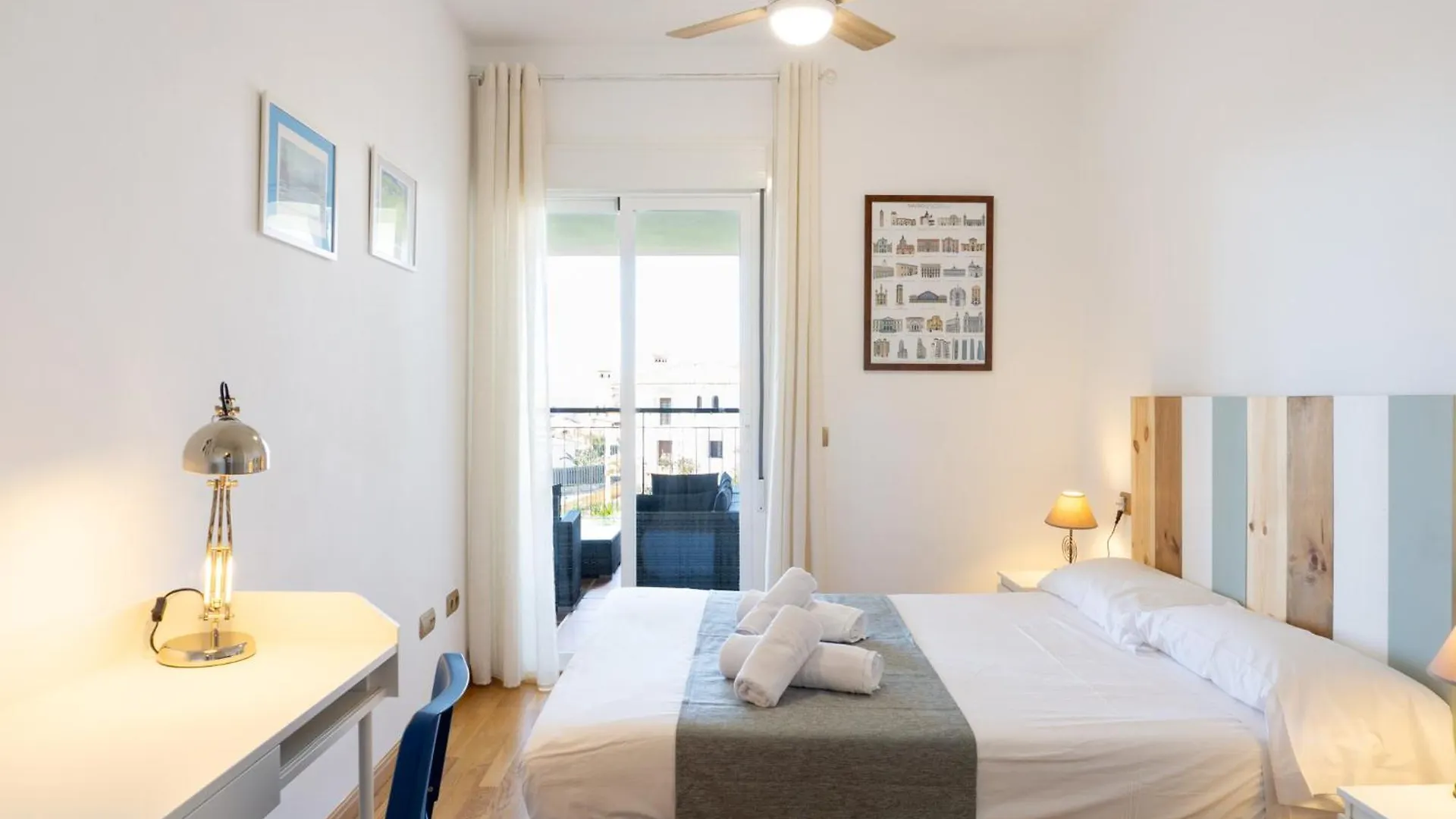 Soleado Apartamento Con Terraza Torre de Benagalbon 0*,